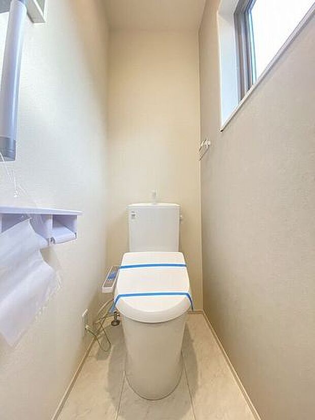 1Fトイレ　ウォシュレットトイレです。