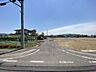 外観：前面道路含む現地写真