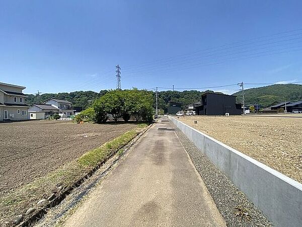 前面道路含む現地写真