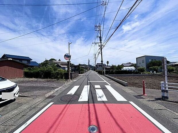 北側前面道路