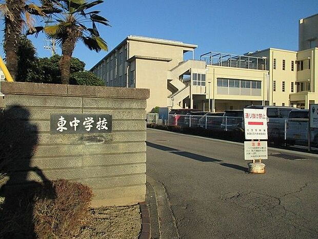 美濃加茂市立東中学校 2100m
