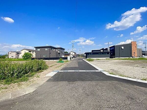 前面道路含む現地写真