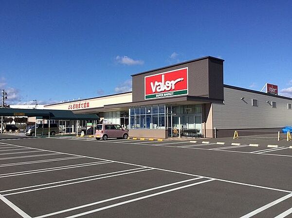 バロー 川合店　車で6分 2300m