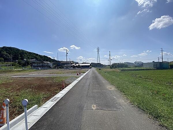 前面道路含む現地写真