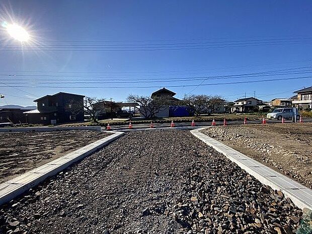 前面道路含む現地写真