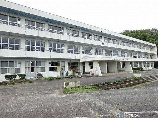 八百津町立八百津中学校 850m
