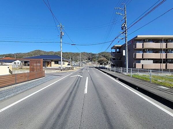 前面道路含む現地写真
