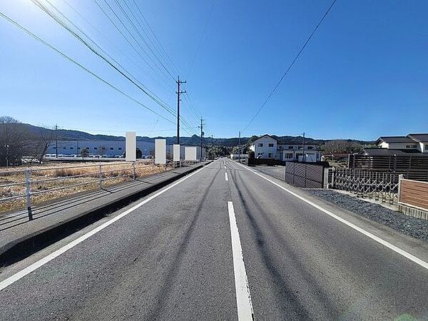 前面道路含む現地写真