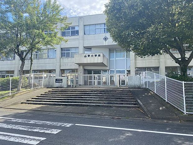 美濃加茂市立山手小学校 1100m