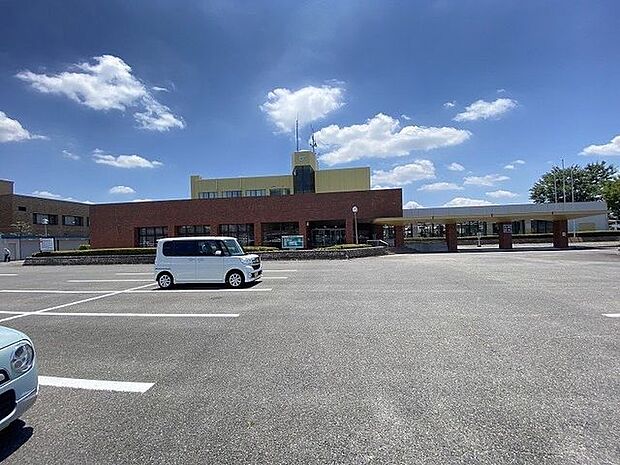 富加町役場車で4分 1200m