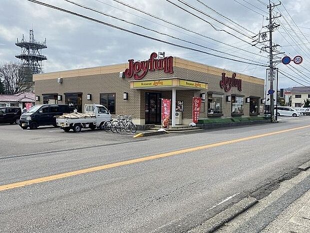 ジョイフル 美濃加茂西店車で5分 1900m