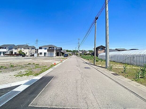 前面道路含む現地写真