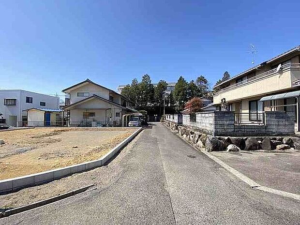 前面道路含む現地写真
