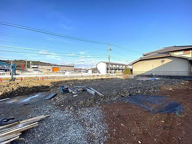 完成前の物件に限り、カラー選択やオプション工事 などのサービス特典が受けられる場合がございます。詳しくお知りになりたい方はお気軽にお問合せください。