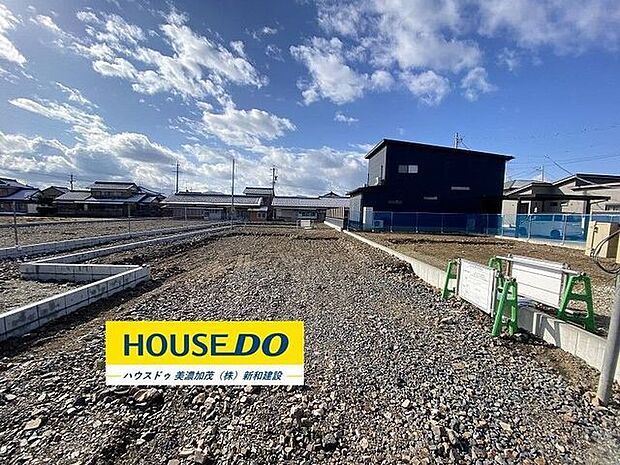 完成前の物件はイメージしづらい…。そんなお悩みありませんか？ハウスドゥ美濃加茂では、同じ会社が建てた完成物件をご案内いたします♪完成前だからこそ受けられるサービス工事などメリットのご提案、いたします！