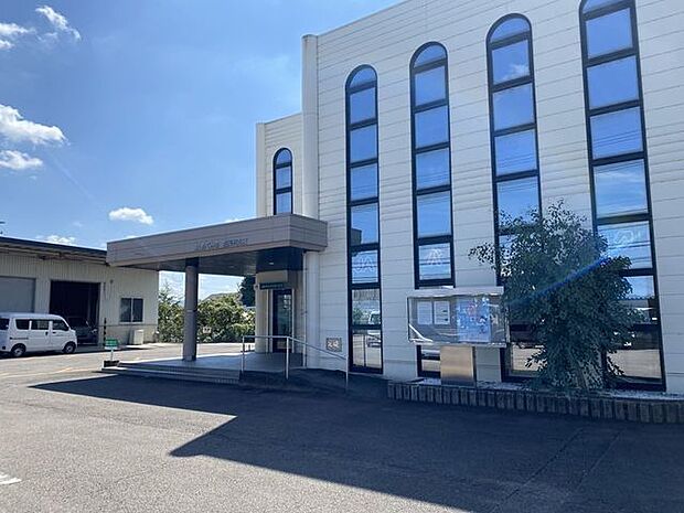 ＪＡめぐみの加茂野支店車で3分 1500m