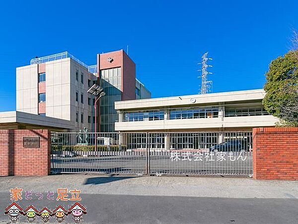 川口市立里中学校 徒歩23分。 1770m