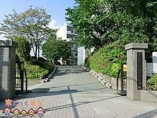 さいたま市立木崎中学校 徒歩5分。 370m