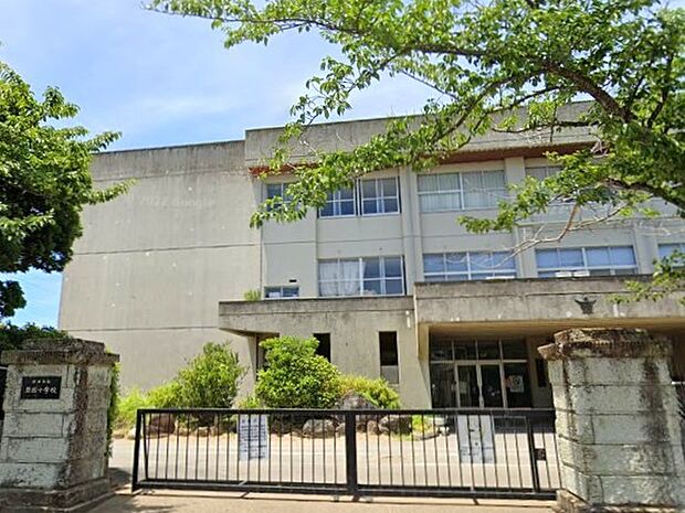 君津市立周西小学校(1000m)