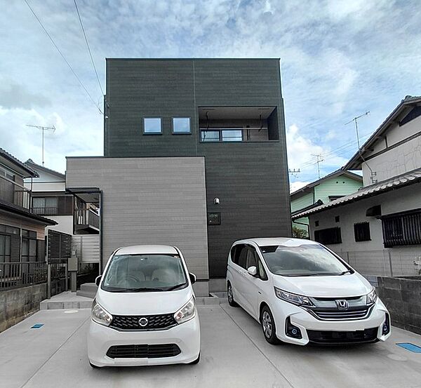 外観：312001104764