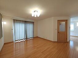 中古戸建 木更津市港南台4丁目 4LDKのリビング/ダイニング