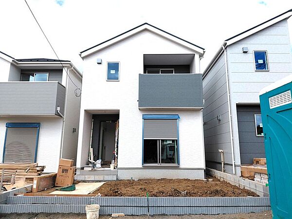 2号棟　足場外れました　間もなく室内見学可能　最終1棟