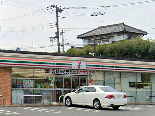 セブンイレブン袖ヶ浦長浦駅東店（650m）