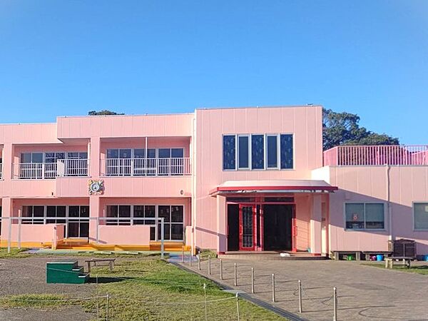 学校法人神崎学園袖ヶ浦桜ヶ丘幼稚園（2200m）