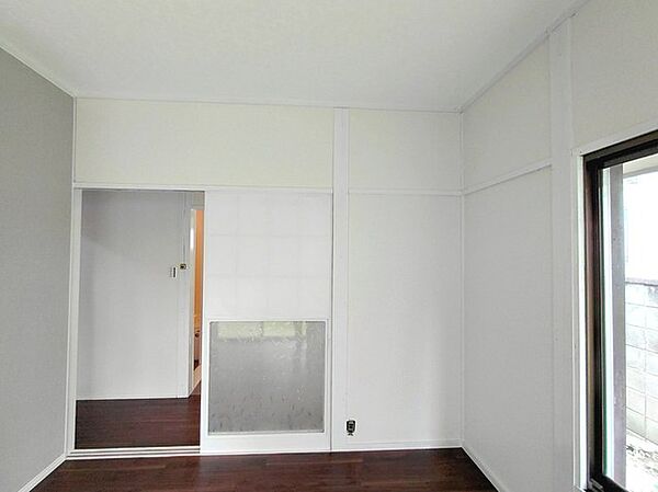 洋室4.5帖 縁側あります