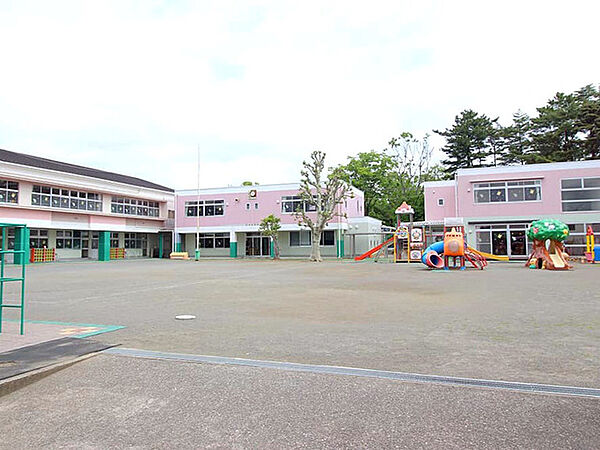 柳光幼稚園（350m）