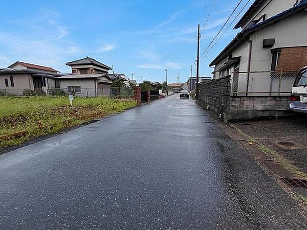 南側 約5.9～6.0ｍ 公道