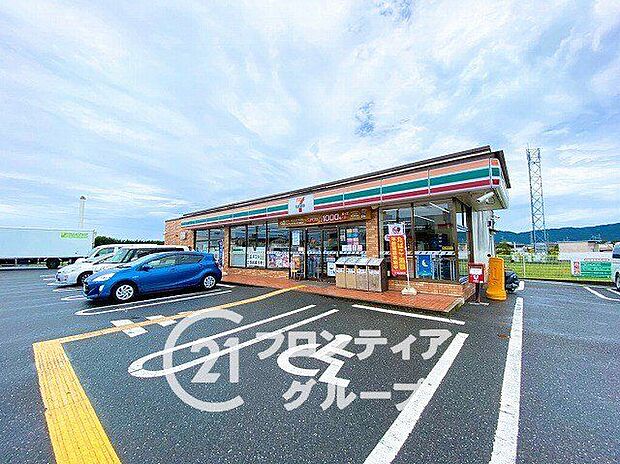 セブンイレブン天理庵治町店 1500m