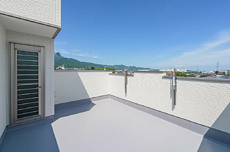 ルーフバルコニー!使い方は無限大!