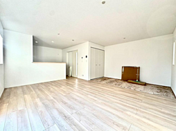 東京都西多摩郡瑞穂町むさし野２丁目2-18