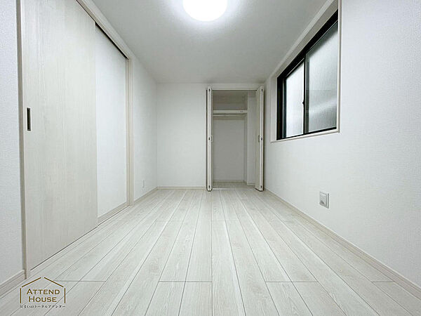 洋室を拡大表示