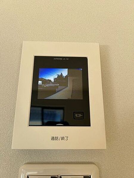 「インターホン」モニタ付きインターホン新品交換済み