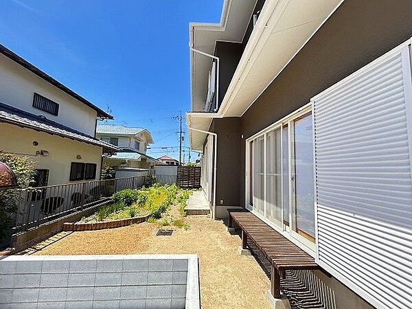 「お庭」南西向きで日当たり良好なお庭