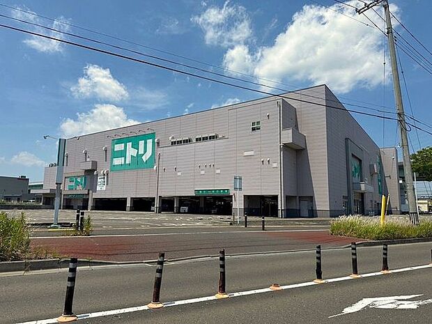 ニトリ仙台港店 徒歩19分。 1460m