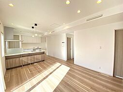 塩竈市芦畔町 3SLDKのリビング/ダイニング