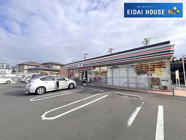 セブンイレブン多賀城下馬店 徒歩10分。 780m