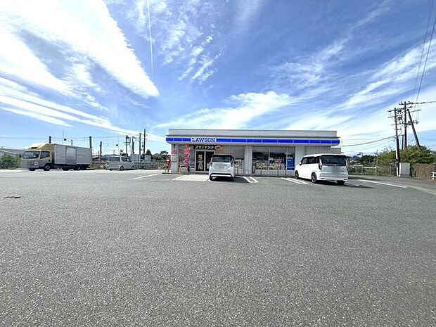 ローソン鹿島町横手店 徒歩6分。 420m