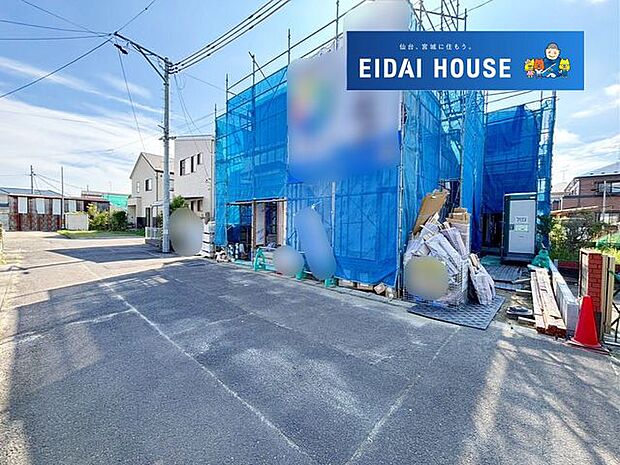 前面道路を含む現地現況外観写真