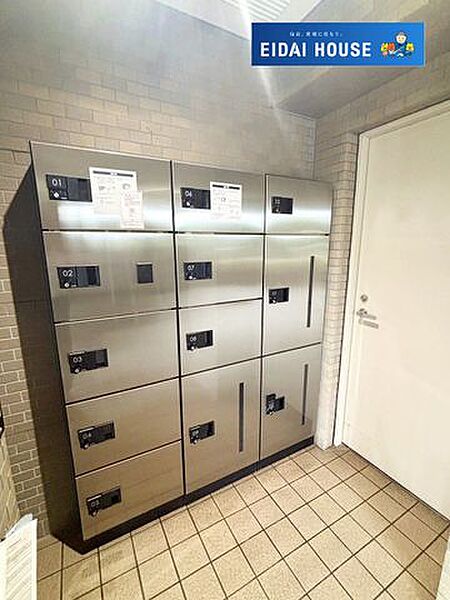 宅配ボックス