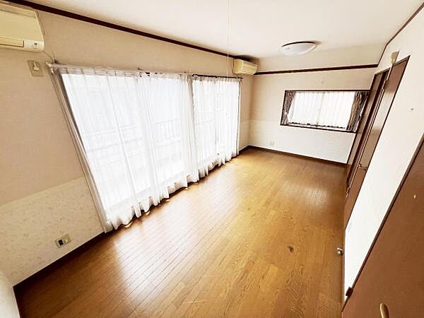 子供部屋にもちょうど良い大きさのお部屋です。
