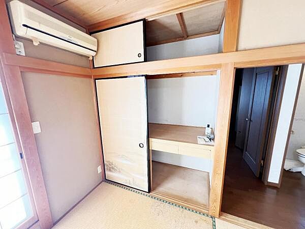 寝室