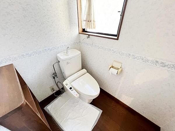 ほっと安らげるトイレ空間です。