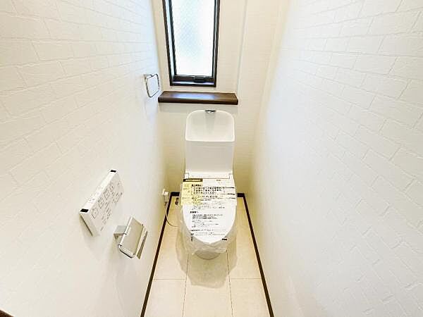ほっと安らげるトイレ空間です。