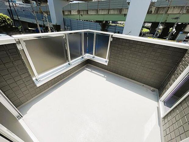 お洗濯ものを気持ち良く太陽の光で干せるのが嬉しいですね。