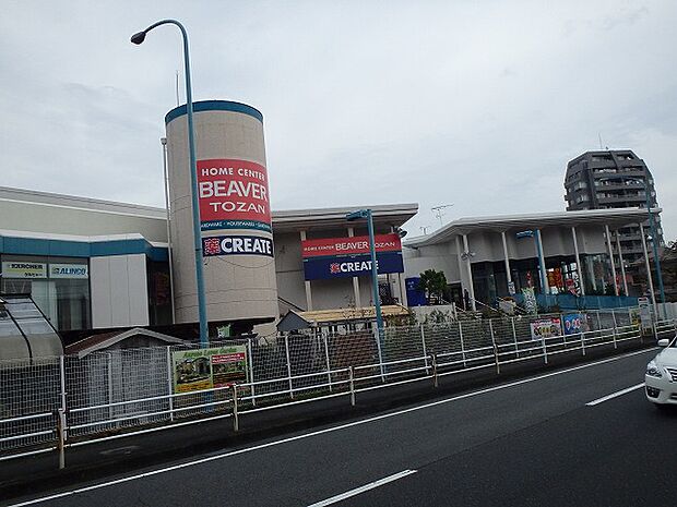 コーナンビーバートザン小田原店まで約950m(徒歩12分)