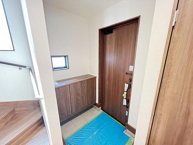 いつも気持ちよくご家族を迎えられる玄関です。